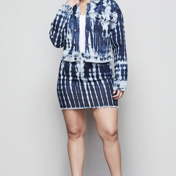 Good American Tie Dye Mini Skirt - Picture 3 of 4